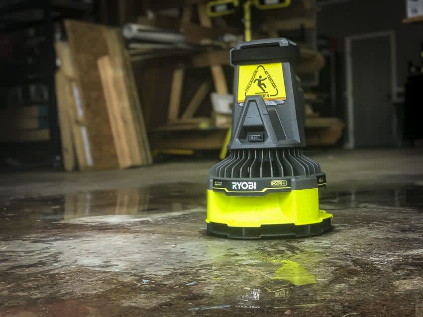 SECADOR DE PISOS INAL RYOBI 18V3