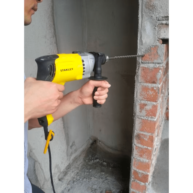 TALADRO PERCUTOR 800W STANLEY STDH80136