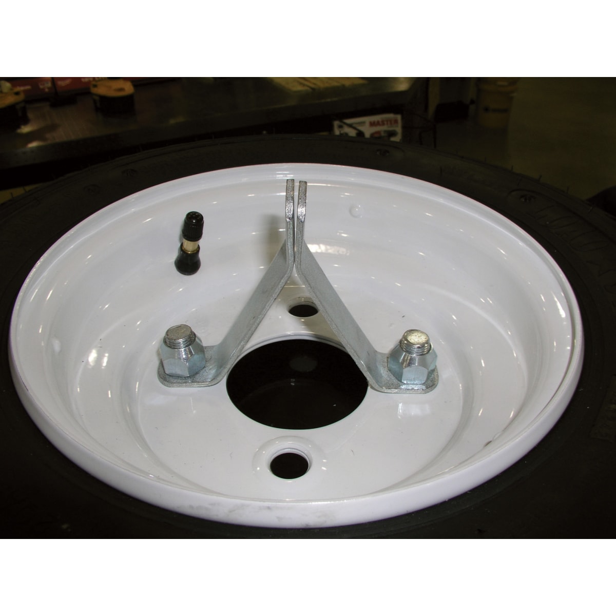 SOPORTE NEUMATICO REPUESTO ULTRA TOW 3653713