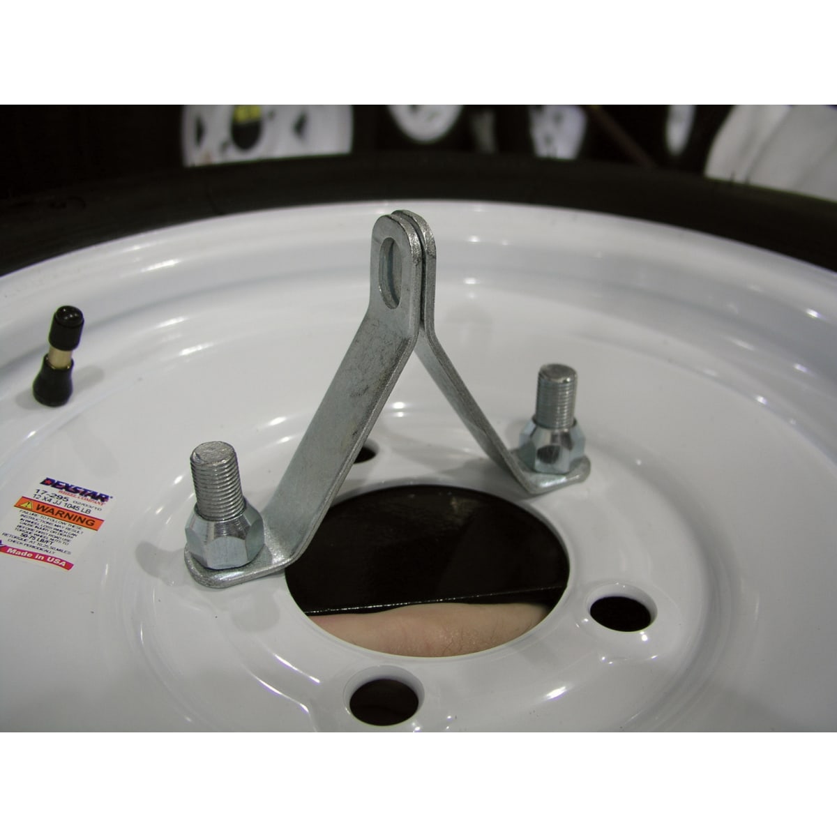 SOPORTE NEUMATICO REPUESTO ULTRA TOW 3653714