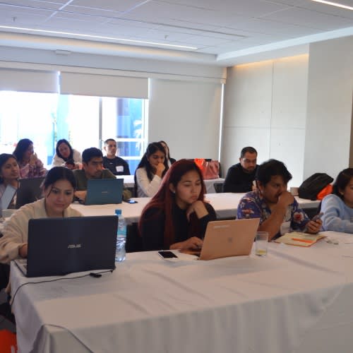 Taller de inventario: emprendedores aprendieron a dominar su stock con Bsale