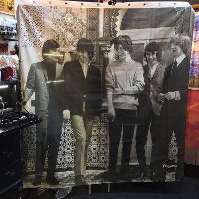 Cortina de Baño Stones 1964