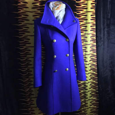 Capote Femenino Azul Rey9