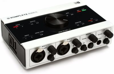 Native Instruments Komplete Audio 6 Native Instruments Komplete Audio 6