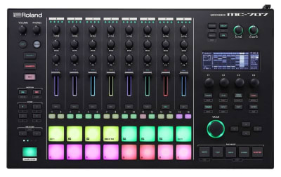 ROLAND MC-707 WORKSTATION1