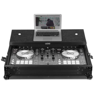 U91012BL2 UDG Ultimate FlightCase Pioneer DDJ-RR/SR/SR2 Bl MK2 Plus(L) U91012BL2 UDG Ultimate FlightCase Pioneer DDJ-RR/SR/SR2 Bl MK2 Plus(L)