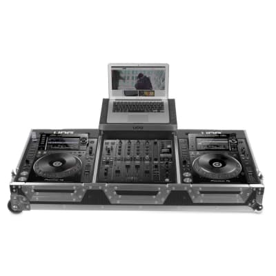 U92026SL UDG FlightCase Pioneer CDJ 2000/900 Nexus II SilverPlus(L+W) U92026SL UDG FlightCase Pioneer CDJ 2000/900 Nexus II SilverPlus(L+W)
