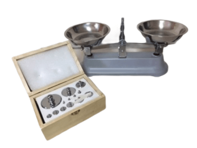 BALANZA DE 2 PLATOS CAPACIDAD 2000 GR PRECISION 0,1 GR1