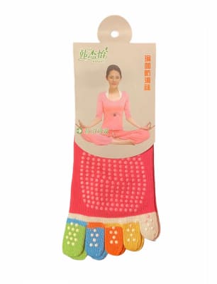 CALCETINES ANTIDESLIZANTES PARA PRACTICAR YOGA - PILATES1