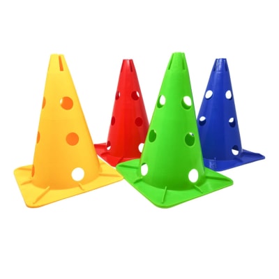 CONO DE ENTRENAMIENTO PERFORADO DE 9''(23 CM) PARA POSTES Y ARO1