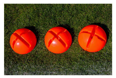 PACK DE 3 POSTES DE 100 CM Y 3 BASES PARA ENTRENAMIENTO DRIBBLING