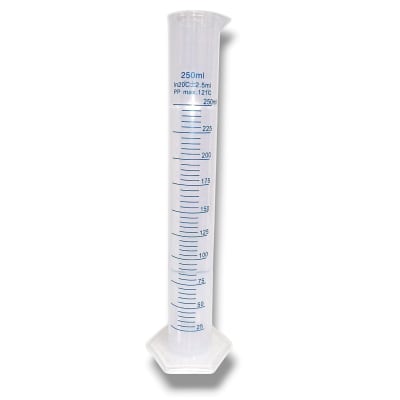 PROBETA PLASTICA 250 ML GRADUACION 5 ML GRABACION EN RELIEVE
