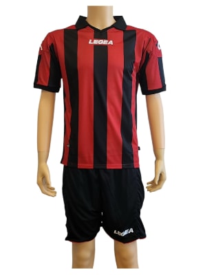 UNIFORME DE FUTBOL LEGEA MODELO BELGRADO NEGRO/ROJO