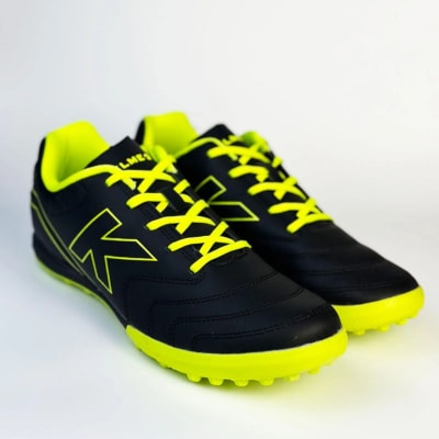 ZAPATILLA DE FUTBOLITO KELME TURF GALACTICO NEGRO/AMARILLO FLUOR1
