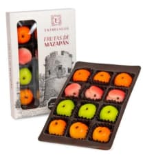 Caja burdeo mazapan de frutas surtidas  120gr Caja de 12un