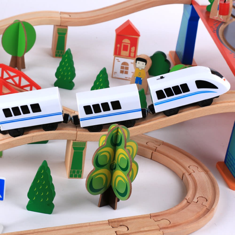 Pista tren eléctrico de madera 78pcs5