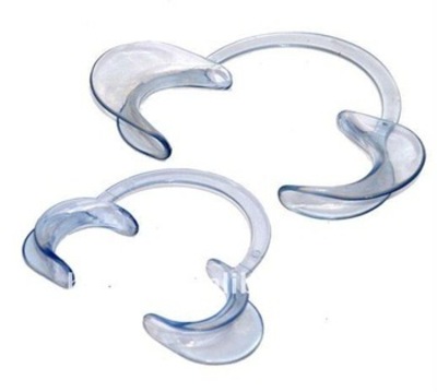 Retractor tipo C