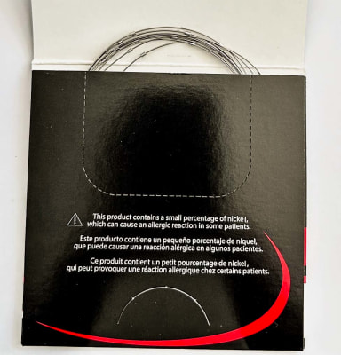 Arco Niti Extra Broad rect. 0,018 x 0,18, 10 ud. con stops incluidos