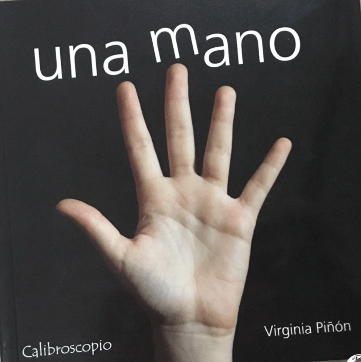 UNA MANO1
