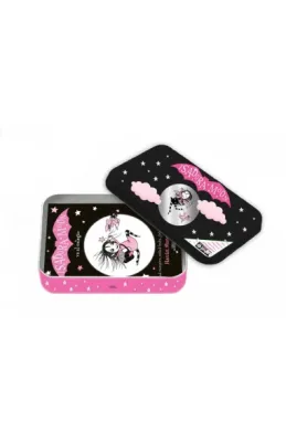 LATA ISADORA MOON1