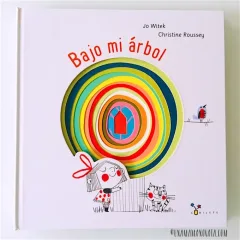 BAJO MI ARBOL