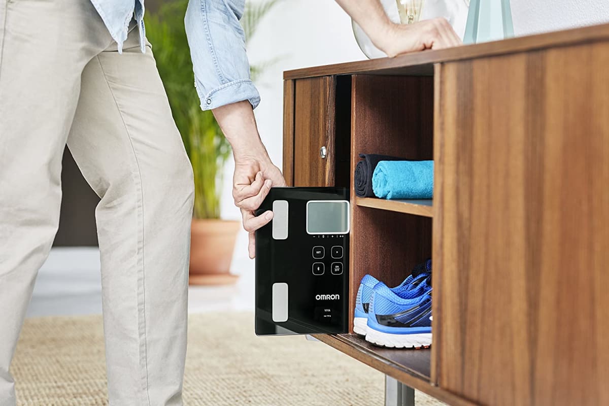 BALANZA DE CONTROL CORPORAL OMRON HBF222BT - TECNOLOGÍA DE PUNTA3