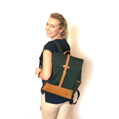 Mochila Chañar Verde Petróleo Mochila Chañar Verde Petróleo
