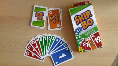 SKIP-BO JUEGO DE CARTA MATTEL
