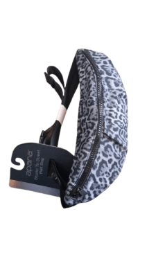 RIÑONERA ESTAMPADO LEOPARDO APANA