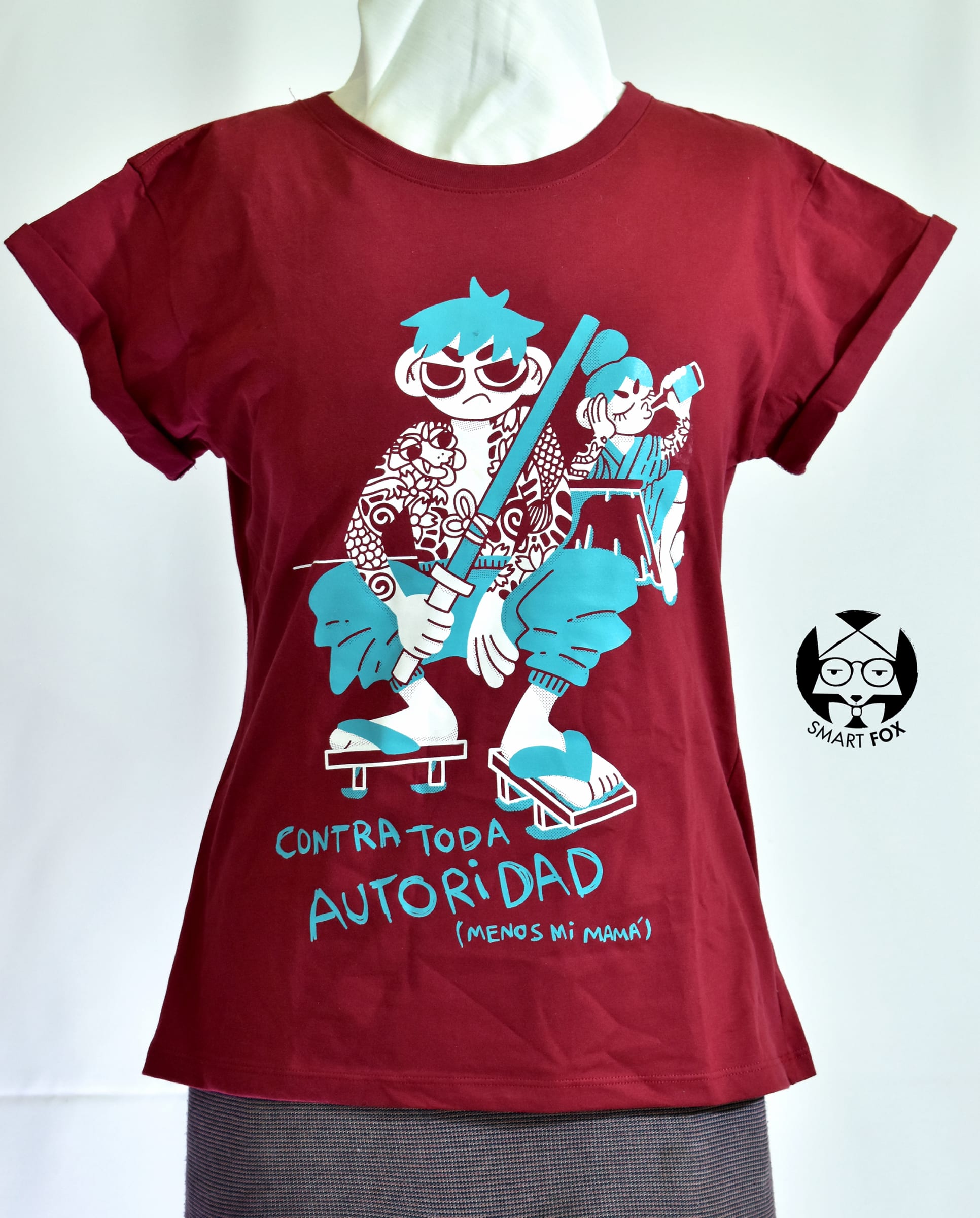 Polera Yakuza contra toda autoridad menos mi mamá Smartfox Tienda