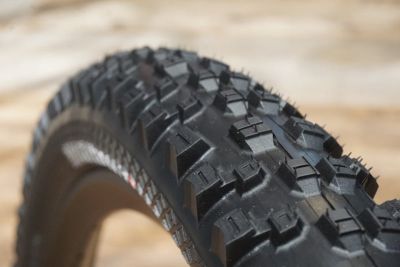 KENDA REGOLITH PRO 29 X 2.40 TR KENDA REGOLITH PRO 29 X 2.40 TR