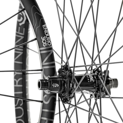 LLANTA EN 305 27.5 32H RIM BLACK LLANTA EN 305 27.5 32H RIM BLACK