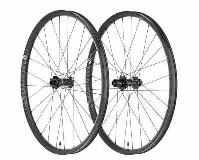 SET DE RUEDAS 29 HYDRA ENDURO-S 15x110-12x157 BLACK (INDUSTRY NINE) SET DE RUEDAS 29 HYDRA ENDURO-S 15x110-12x157 BLACK (INDUSTRY NINE)