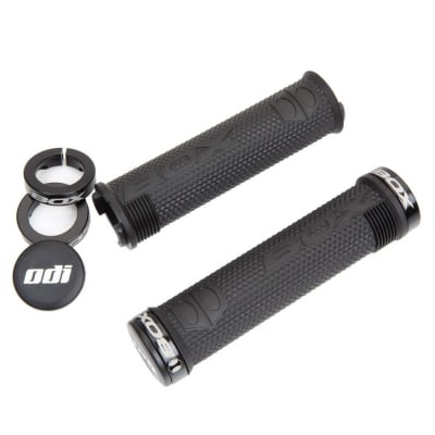 BOX ONE GRIP BLACK / BLACK CLAMP BOX ONE GRIP BLACK / BLACK CLAMP
