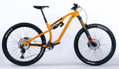 PATROL 691 EVO S-Spec (21) Vivid Orange PATROL 691 EVO S-Spec (21) Vivid Orange