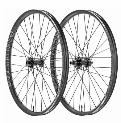 SET RUEDAS 27.5 HYDRA BC360 15X110-12X148 BLACK (INDUSTRY NINE) SET RUEDAS 27.5 HYDRA BC360 15X110-12X148 BLACK (INDUSTRY NINE)