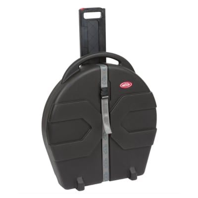 SKB ROTO-MOLDED ATA 24 PARA PLATOS CON MANILLA Y RUEDAS