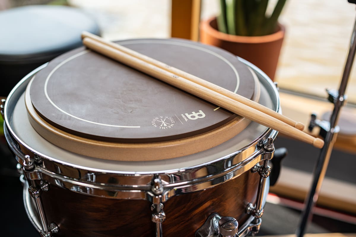 PAD DE PRACTICA 12 STICK & BRUSH SB509 MEINL1