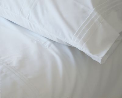 JUEGO DE SÁBANAS 3 PINZAS 300H1