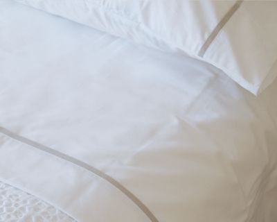 JUEGO DE SÁBANAS VIVO GRIS CLARO 300H.