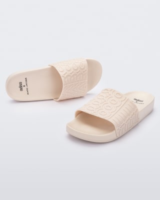 MELISSA SLIDE + MARC JACOBS AD BEIGE2