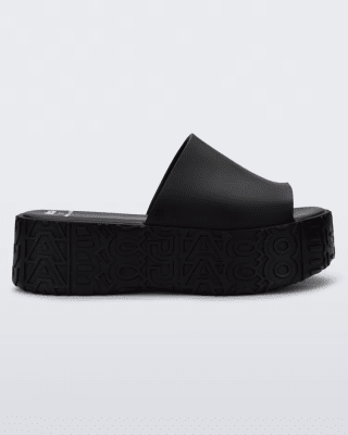 MELISSA BECKY + MARC JACOBS AD NEGRO1