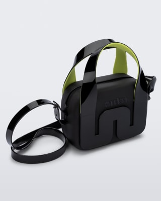 MELISSA STATION BAG NEGRO/VERDE1