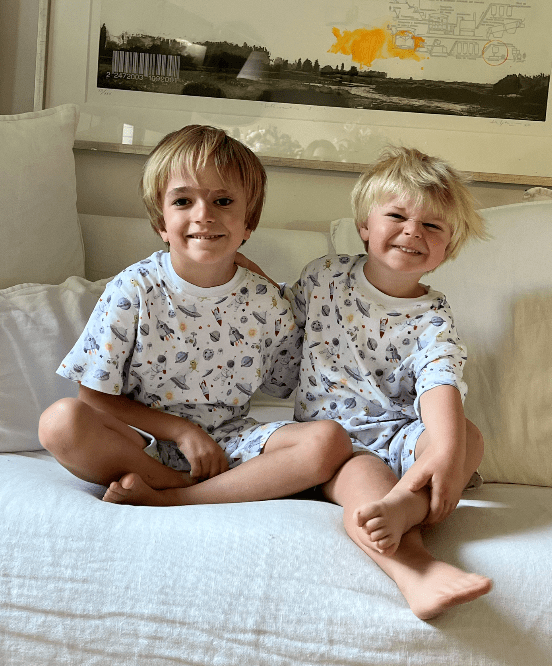 PIJAMA CORTO NIÑO ASTRONAUTAS3