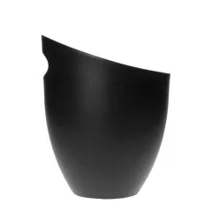 Hielera igloo negra, plastico moldeado
