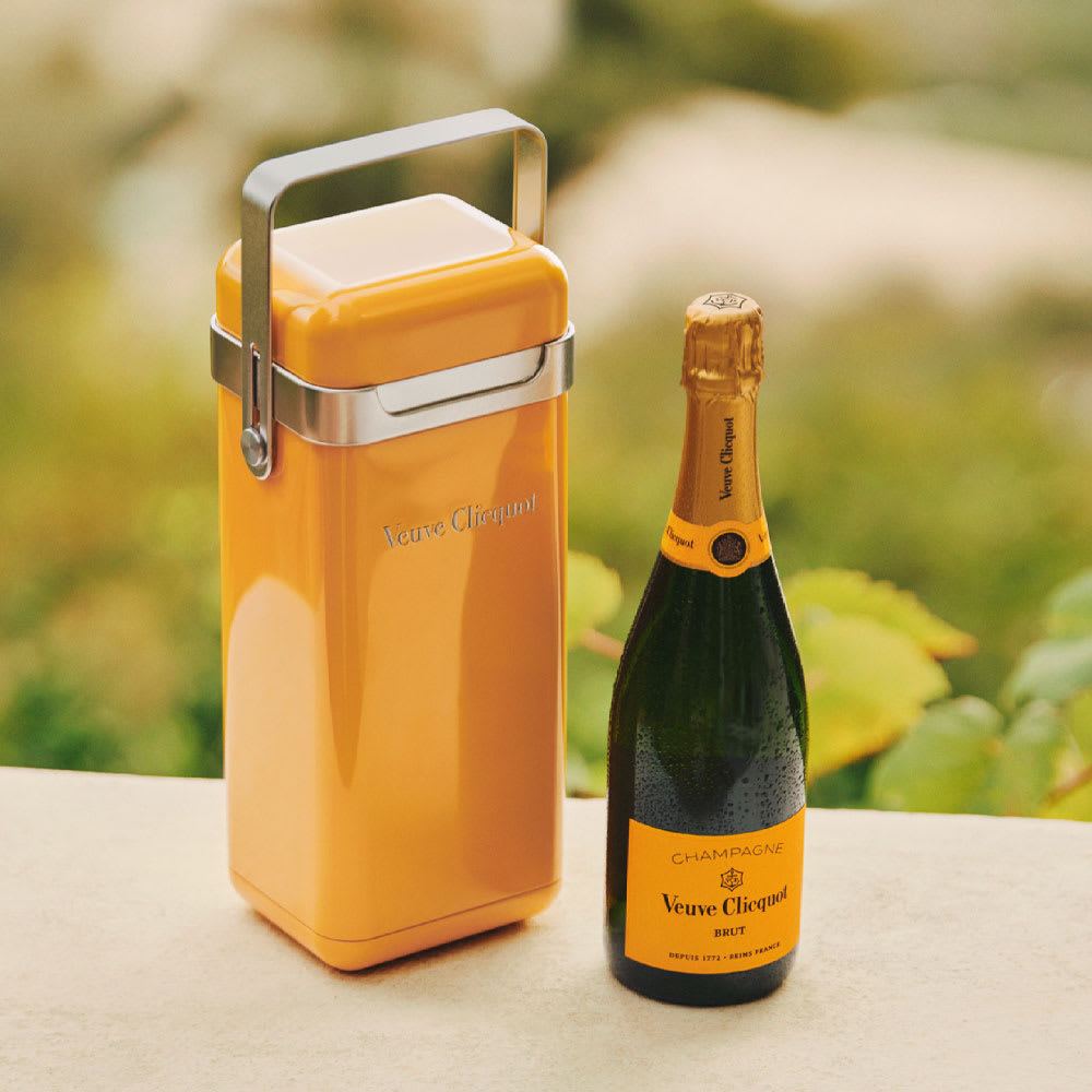 Champagne Veuve Clicquot Cooler2