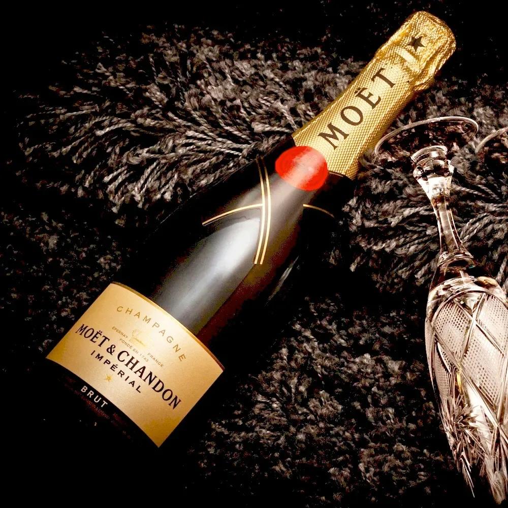 Champagne Moet Chandon Brut Imperial (tradicional)2