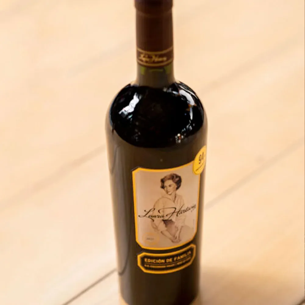 Vino Laura Hartwig Edicion de Familia, Ensamblaje (CS/PV/MA/CF)2
