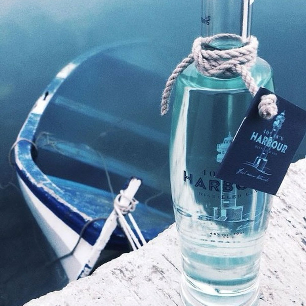 Gin Harbour - Small Batch (10 Botánicos, Marinos)2