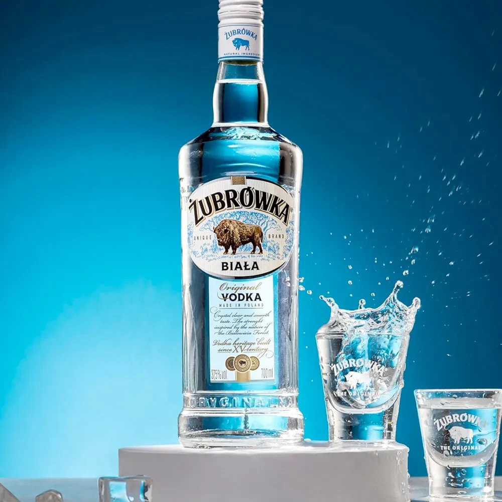 Vodka Zubrowka Biala, Polonia2